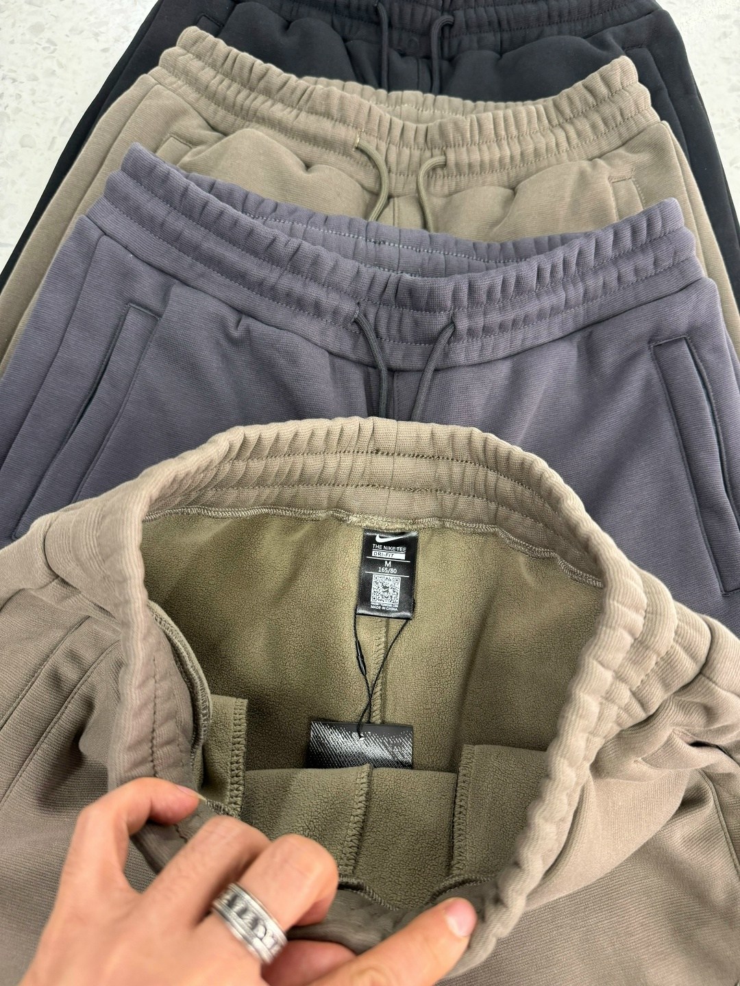 спортивные штаны на флисе,штаны спортивные,брюки спортивные,спортивные брюки на флисе,мужские спортивные брюки