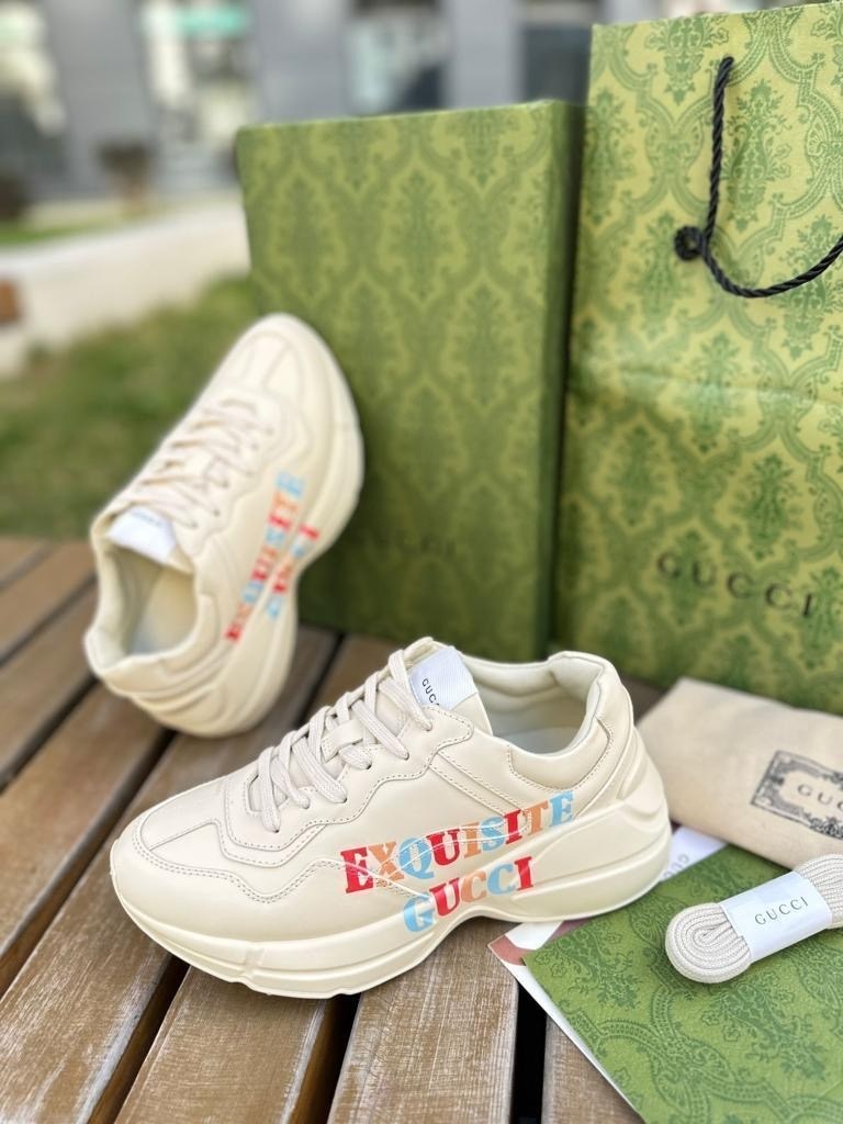 кроссовки gucci,кроссовки гуччи цветные,кроссовки гуччи разноцветные,кроссовки gucci женские,женские массивные кроссовки gucci rhyton