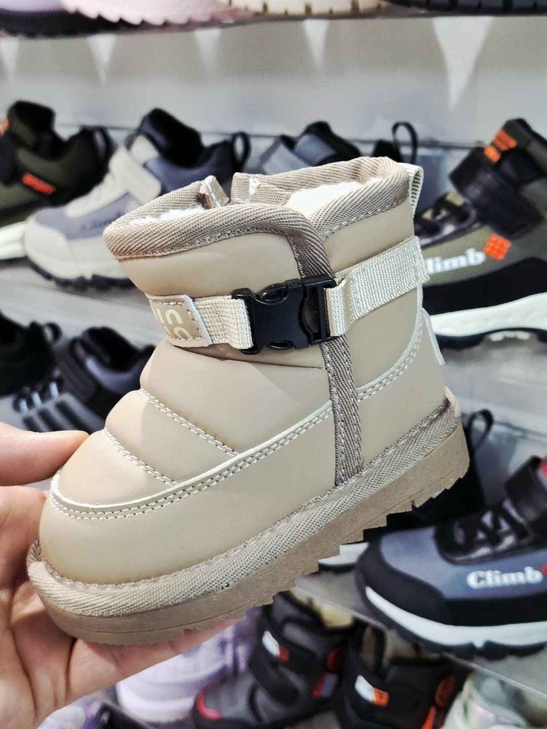 детская ,,детские дутики,зимняя ,дутики женские