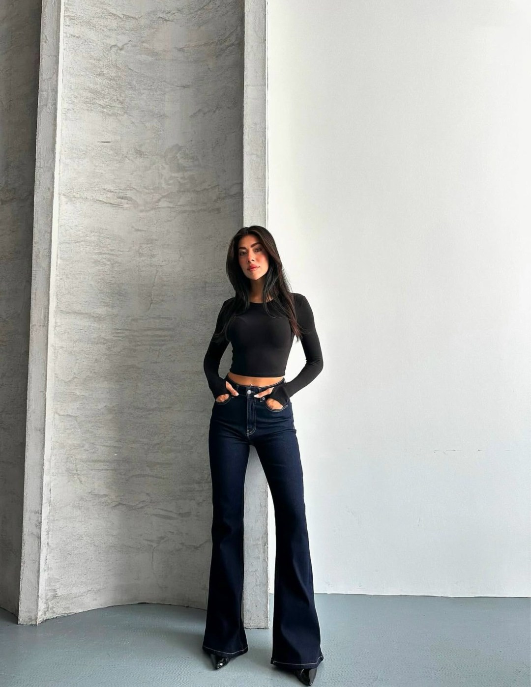 джинсы женские,женские джинсы клеш,брюки джинсовые,модные джинсы,джинсы широкие