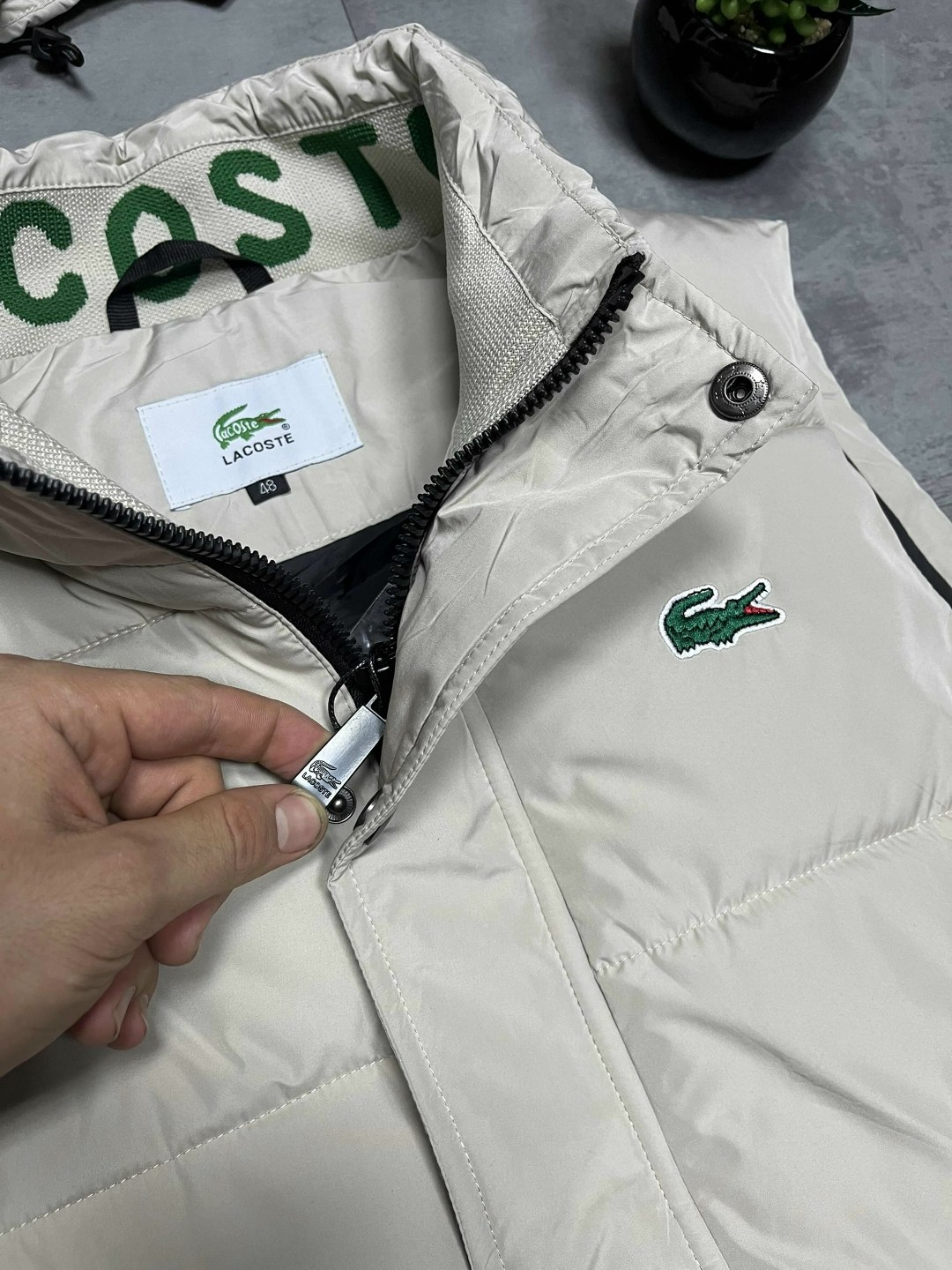 жилетка мужская хаки,жилетка мужская,жилетка,жилеты с капюшоном,жилет мужской