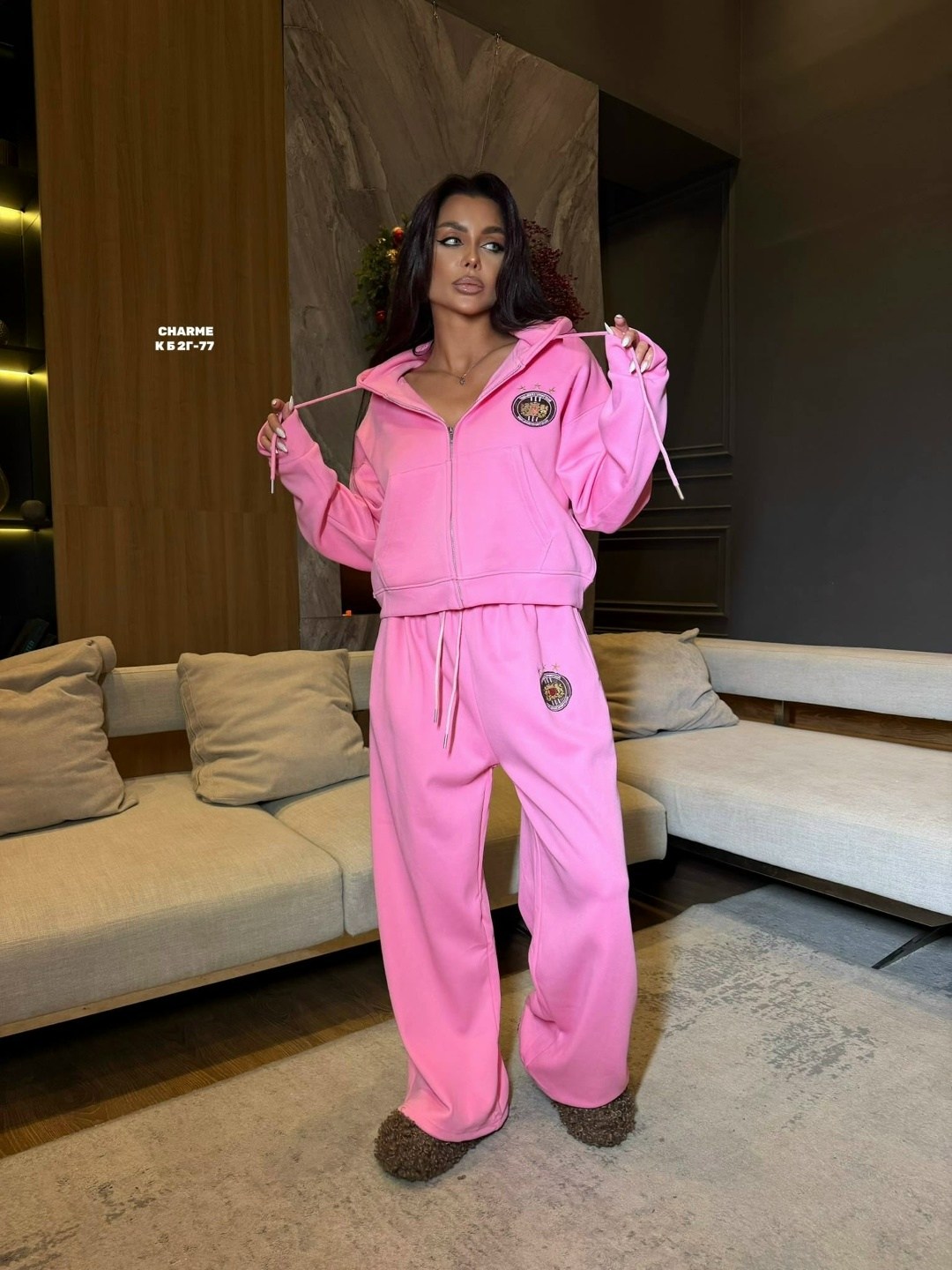 стильные костюмы,костюмы спортивные женские,костюмы спортивный,красный костюм,костюм тройка женский