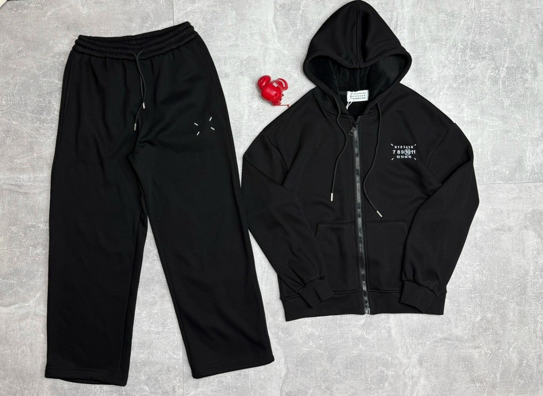 спортивный костюм brunello cucinelli,спортивные костюм,мужские спортивные костюмы,спорт костюм