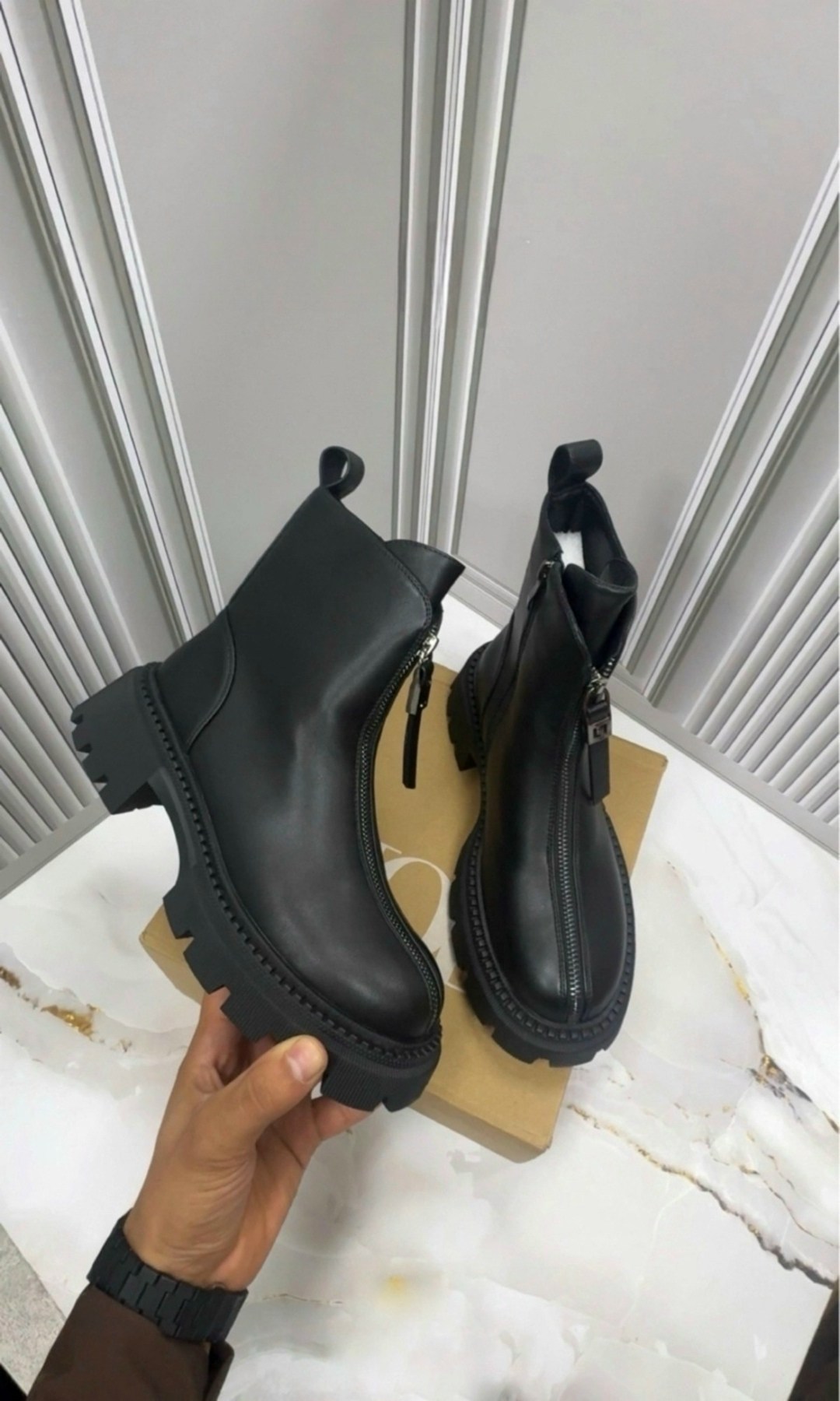 ,женские ботинки,женская ,модные ботинки,обуви