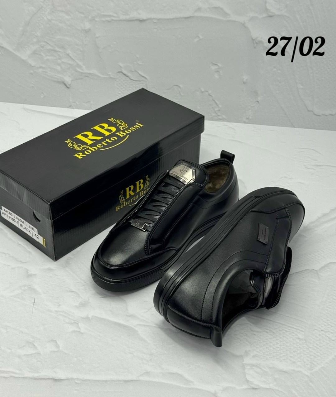 ,мужская ,мужская  кроссовки,слипоны мужские,кроссовки для мужчин