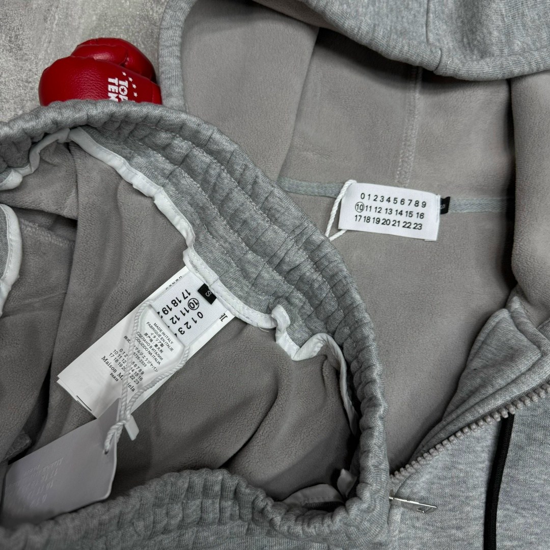 спортивный костюм brunello cucinelli,спортивные костюм,мужские спортивные костюмы,спорт костюм