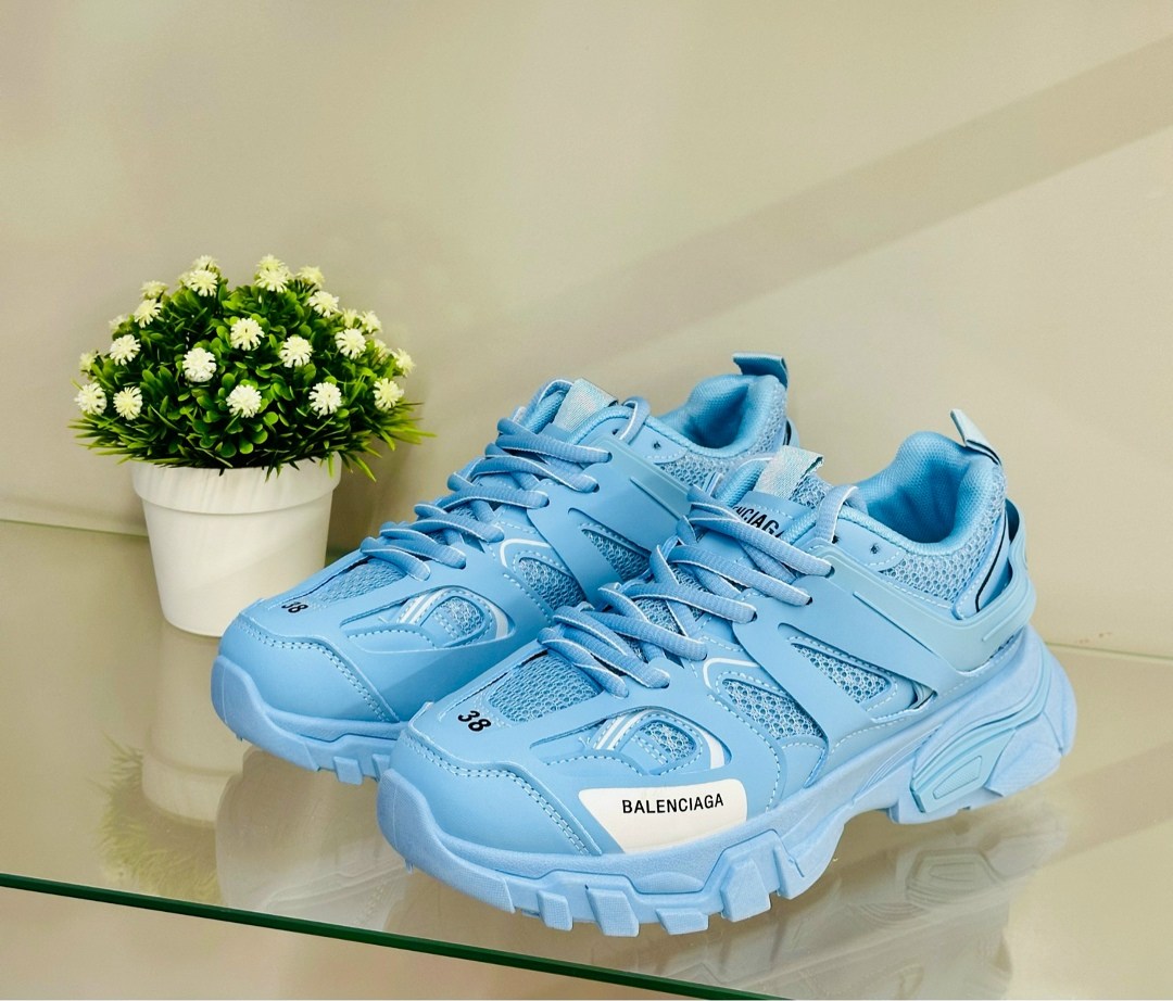 кроссовки женские balenciaga,кроссовки balenciaga track balenciaga,кроссовки balenciaga track,кроссовки balenciaga,balenciaga track голубые