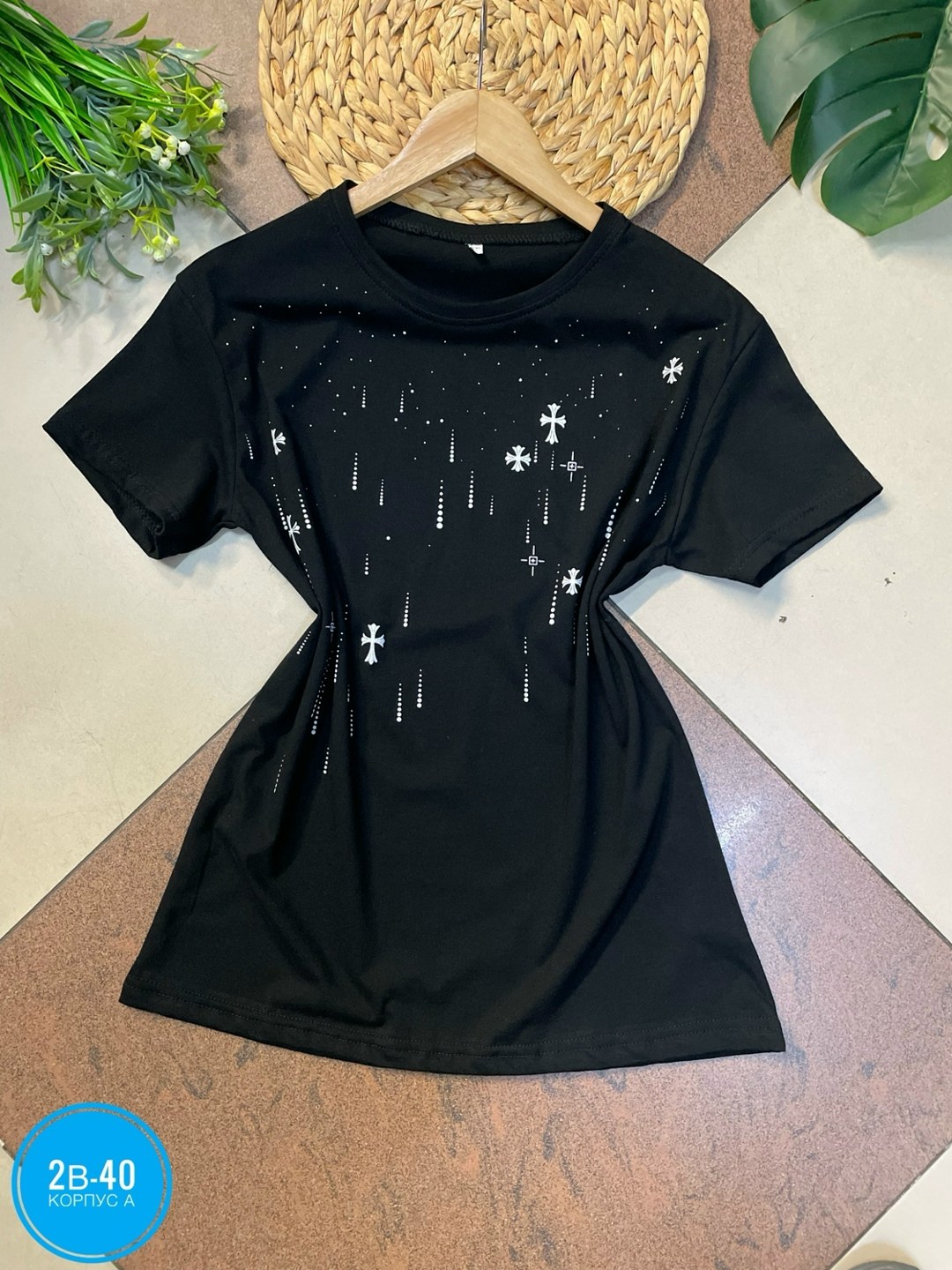 женская футболка,футболка со стразами,футболка,футболка с кристаллами