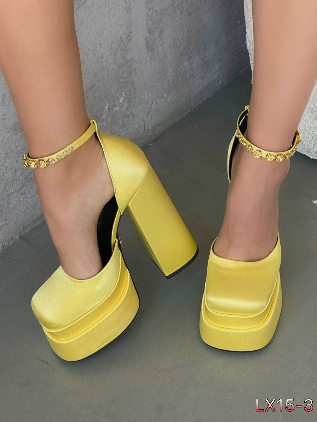 каблуки босоножки,босоножки на высоком каблуке и платформе,на платформе туфли,женские босоножки,сандалии на каблуке