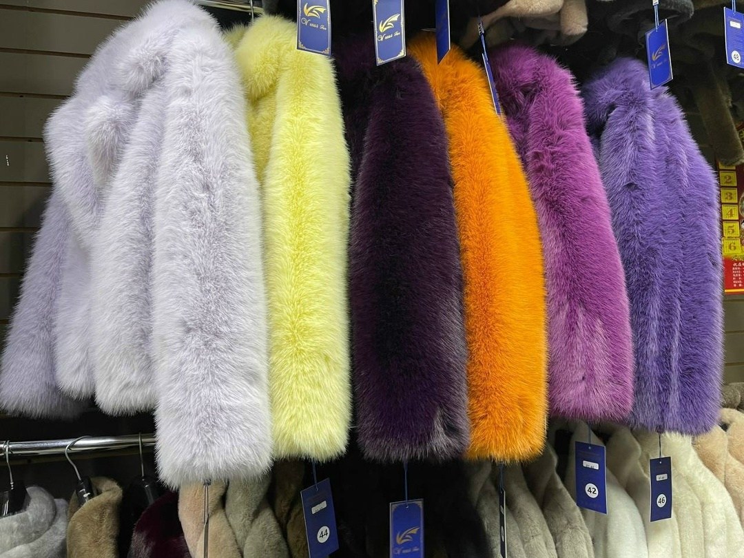 шуба меховая,мех песец,меховые изделия,шубка,меховые шкуры цветные