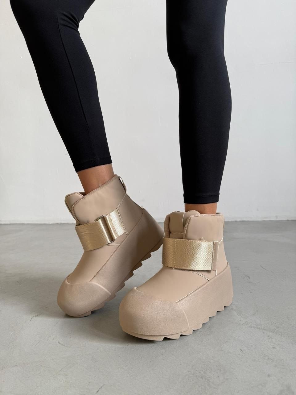 дутики женские,, женская,дутики зимние,зимние угги