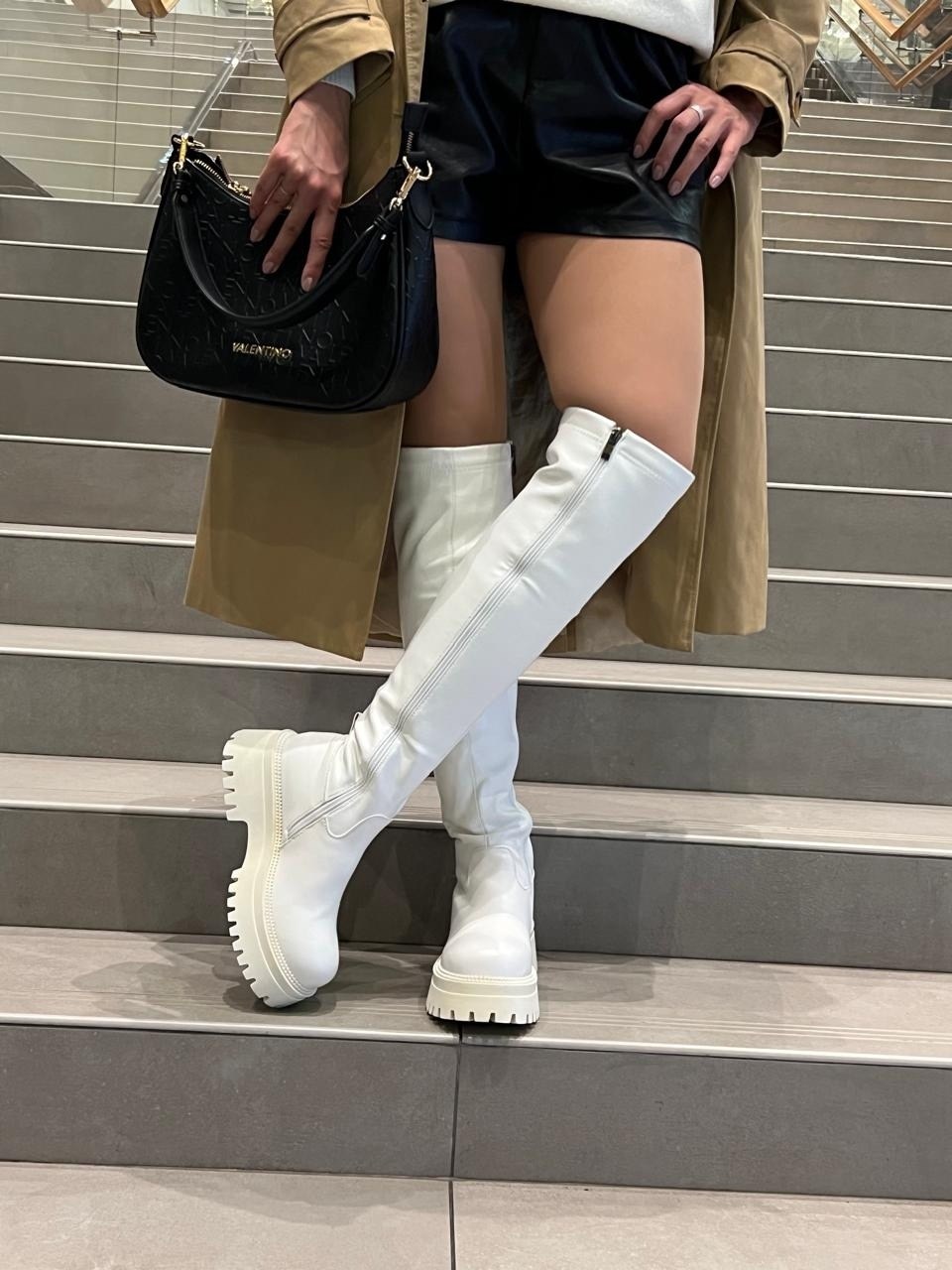 ботфорты женские,белые ботфорты,сапоги белые,стильные сапоги,сапоги ботфорты