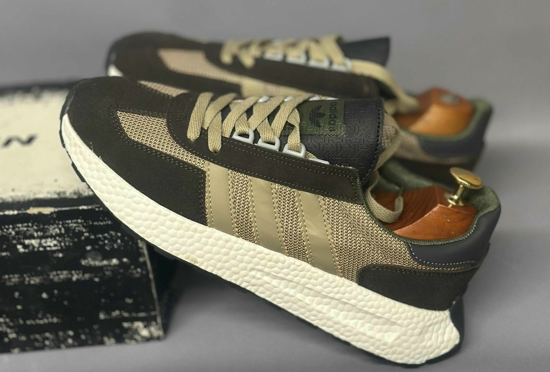 ,кроссовки мужские adidas,кроссовки для мужчин,кроссовки adidas,беговые кроссовки адидас