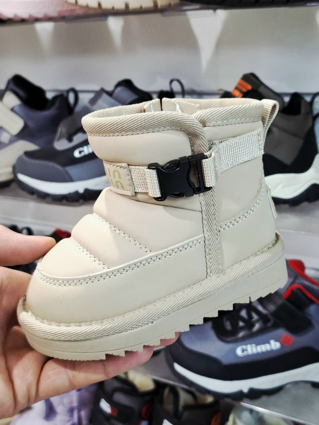 детская ,,детские дутики,зимняя ,дутики женские