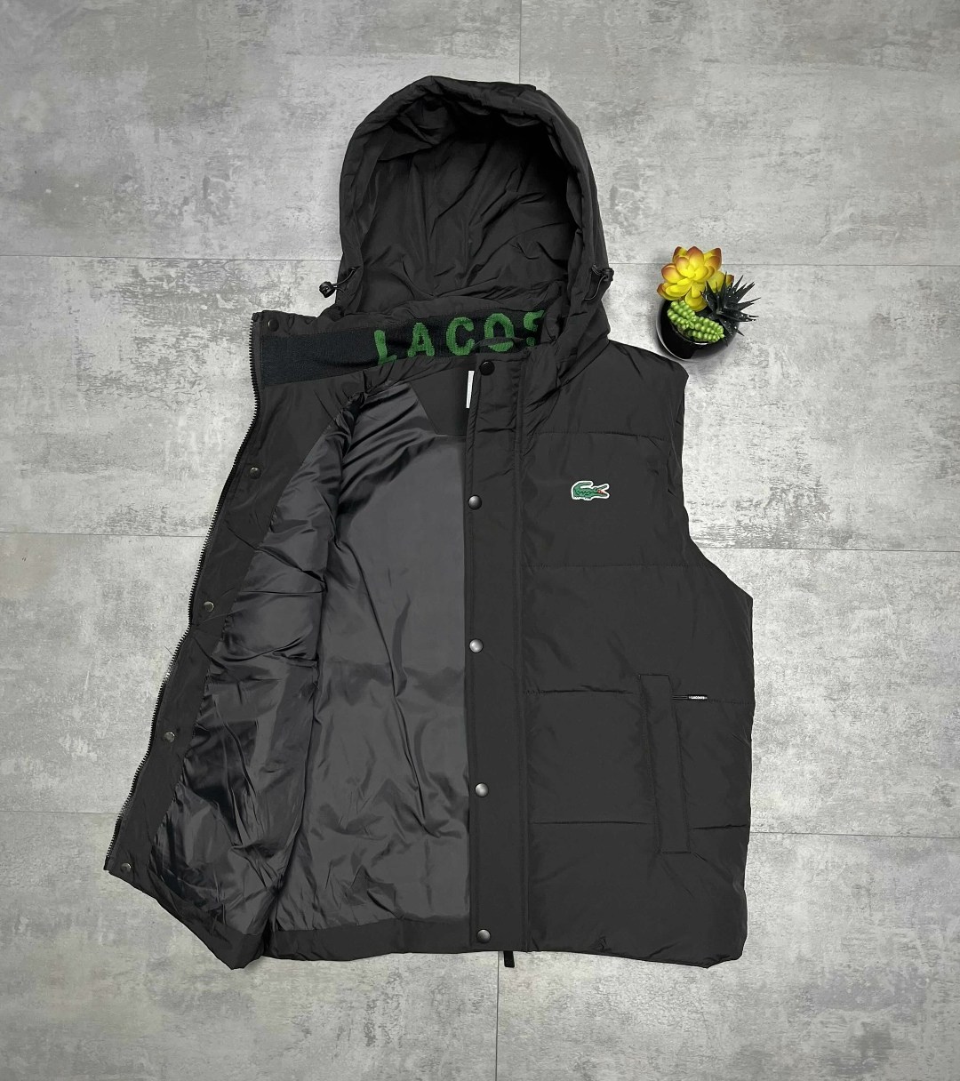 жилетка мужская хаки,жилетка мужская,жилетка,жилеты с капюшоном,жилет мужской