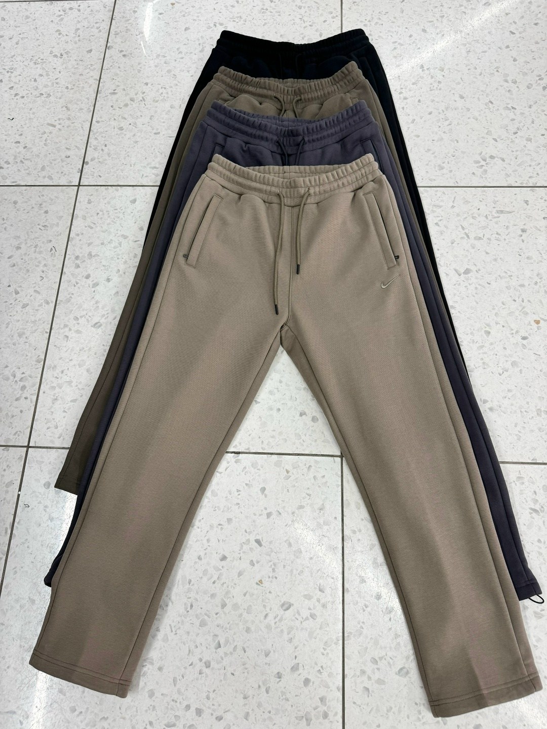 спортивные штаны на флисе,штаны спортивные,брюки спортивные,спортивные брюки на флисе,мужские спортивные брюки