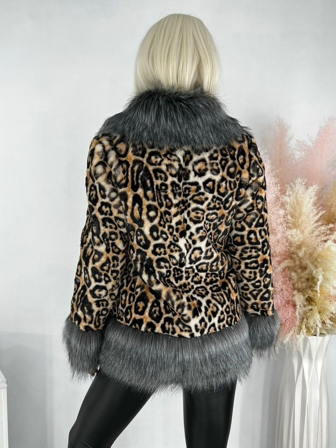 шуба женская,модные меховые куртки,куртка женская,меховая куртка,шубка