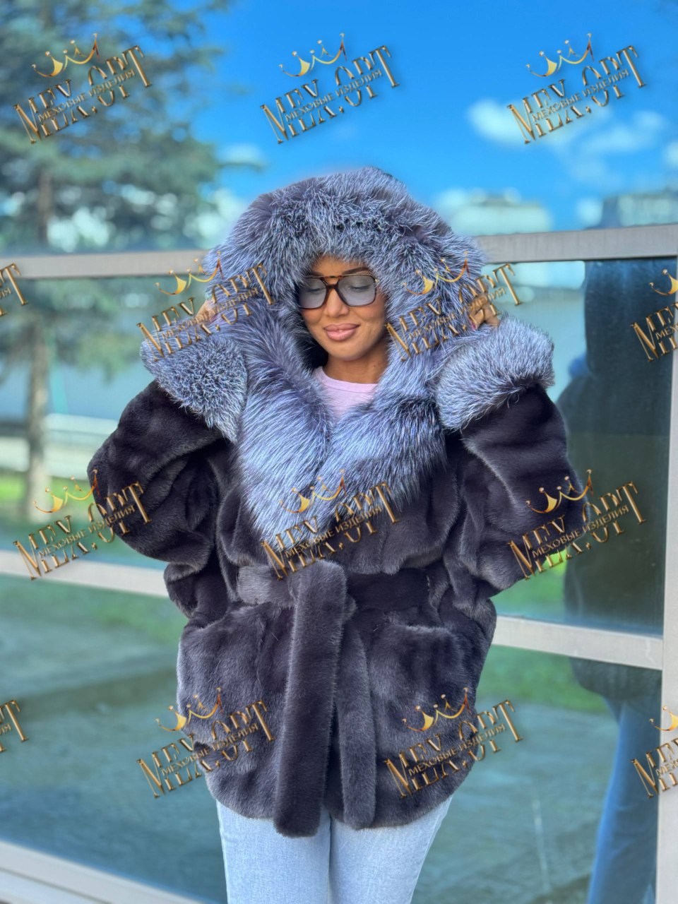 мех чернобурка,женская шуба,шубка,шуба норковая с капюшоном,мех песец