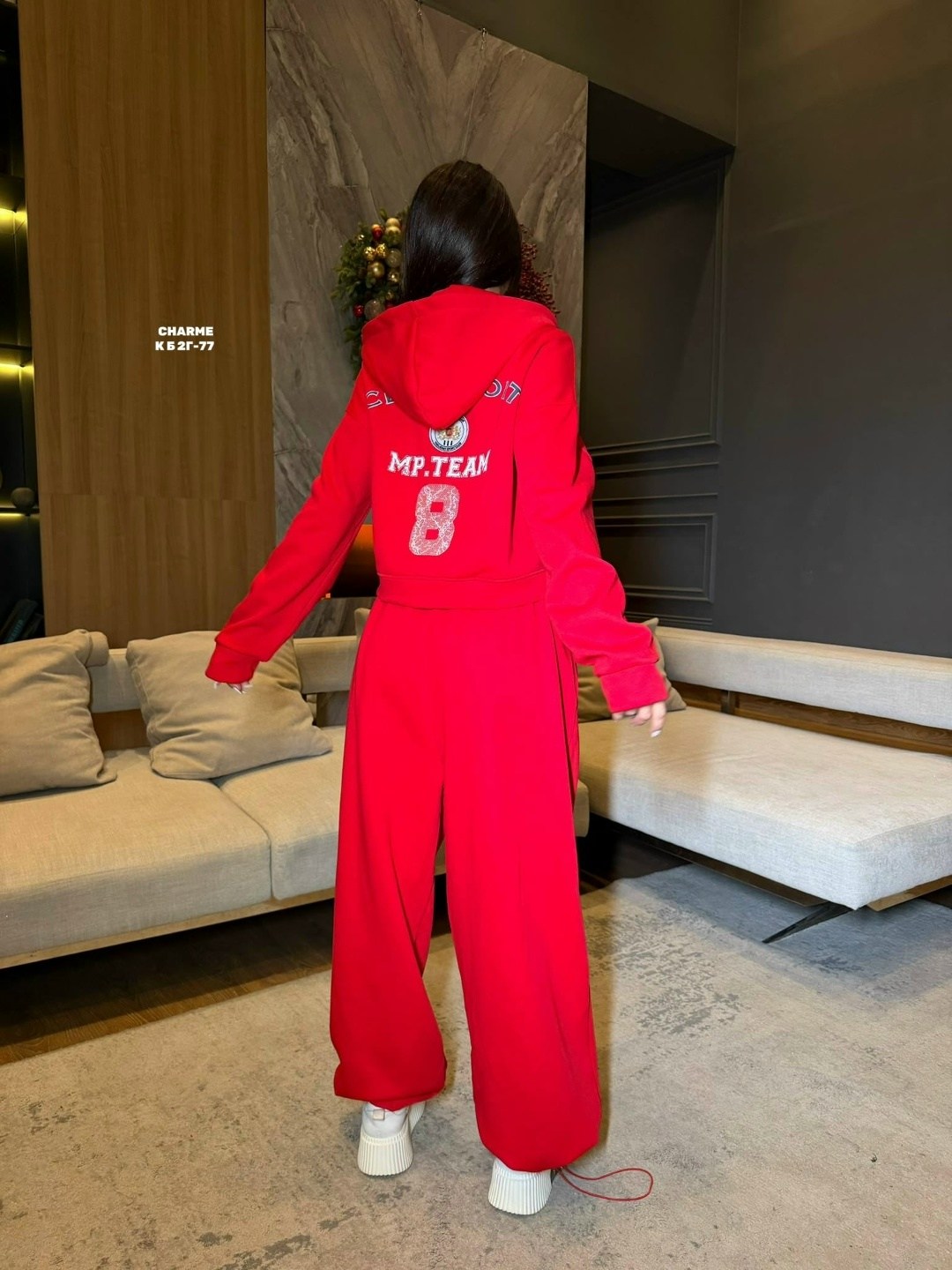стильные костюмы,костюмы спортивные женские,костюмы спортивный,красный костюм,костюм тройка женский
