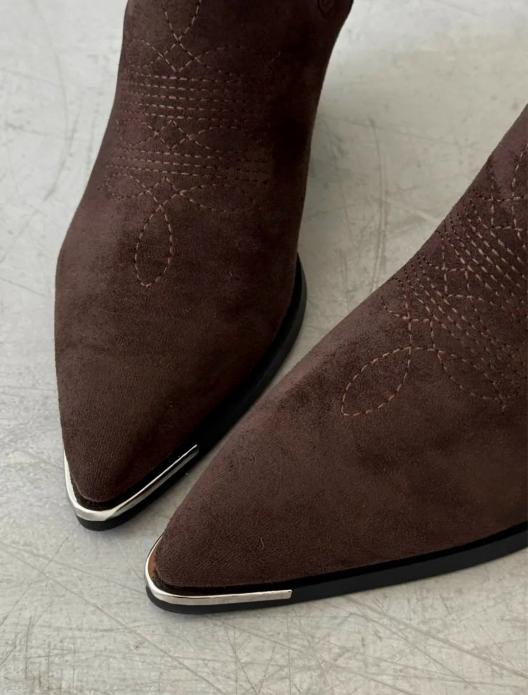 ,сапоги фенди казаки,ботильоны женские,стильные ботильоны,сапоги казаки женские