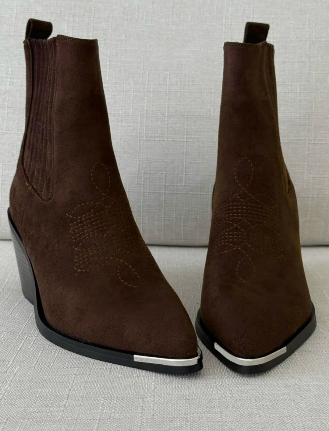 ,сапоги фенди казаки,ботильоны женские,стильные ботильоны,сапоги казаки женские