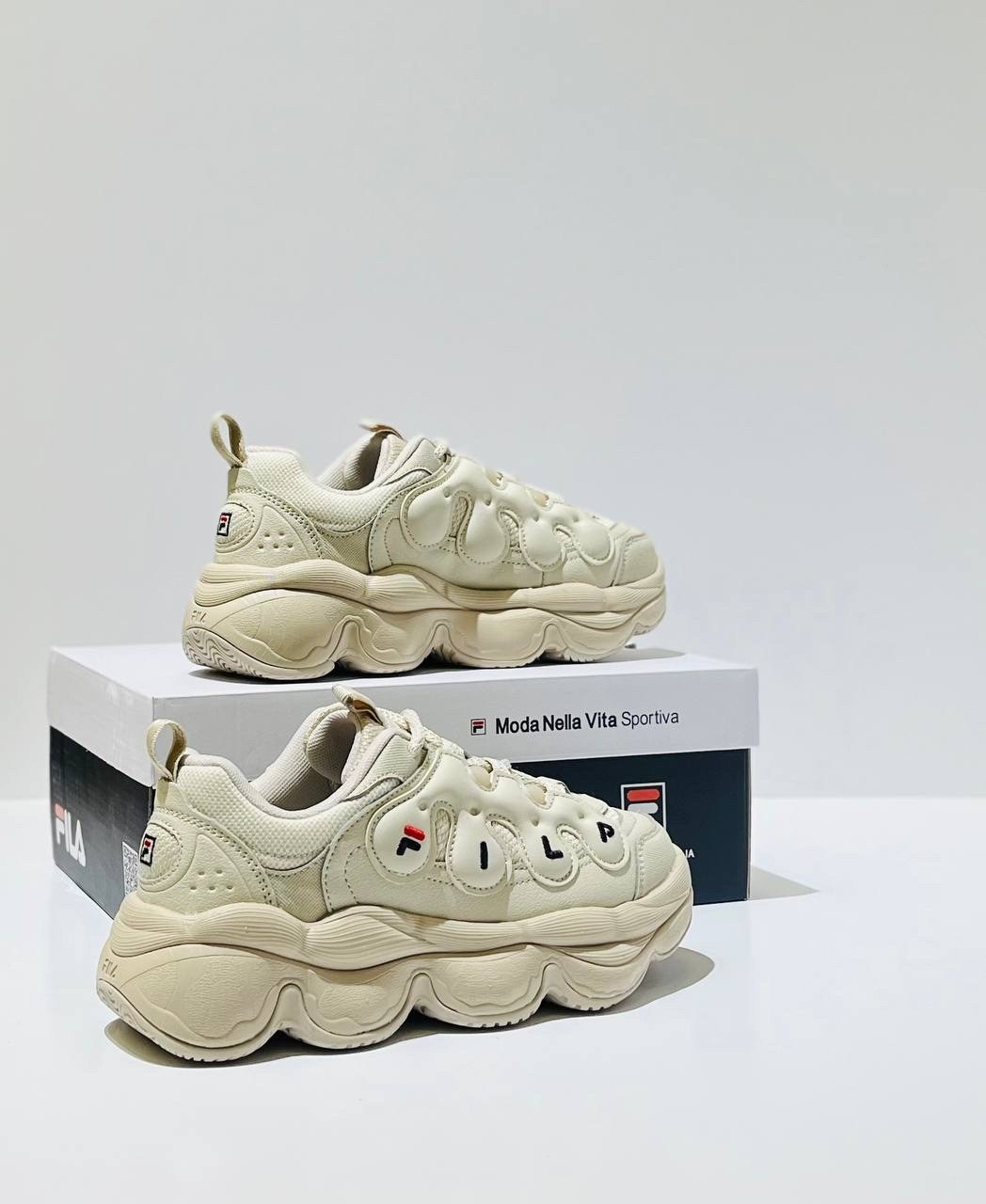 женские кроссовки,кроссовки,fila кроссовки,,массивные кроссовки