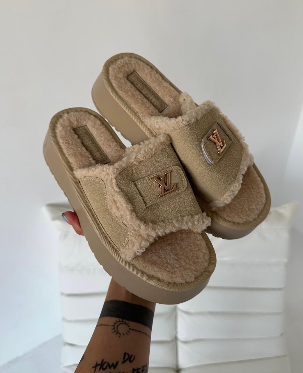 женские тапочки,модные тапочки,тапочки louis vuitton,домашние тапочки,