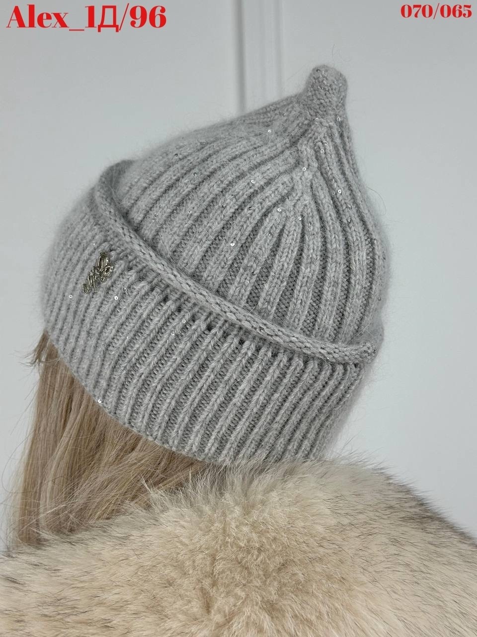 шапка женская,шапка зимняя модная,шапка зимняя женская,вязаная шапка,шапка ангора