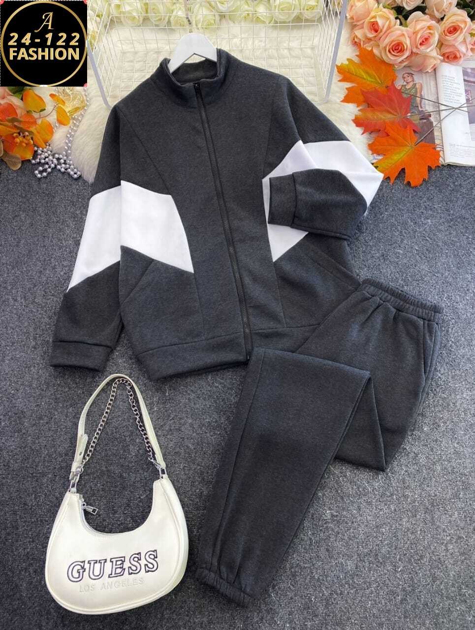 cпортивный костюм женский на флисе,костюм женский на флисе,cпортивный костюм женский теплый,спортивные костюмы на флисе,стильные костюмы