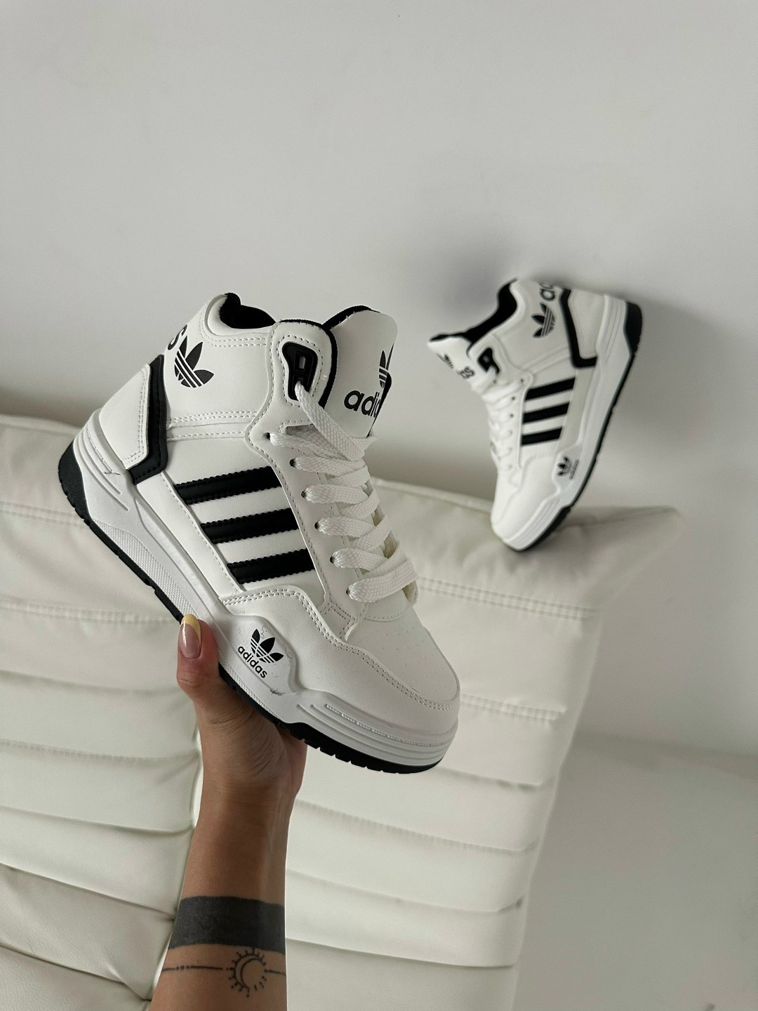 кроссовки adidas,кроссовки зимние adidas,кроссовки адидас на высокой подошве,кроссовки,высокие кроссовки adidas