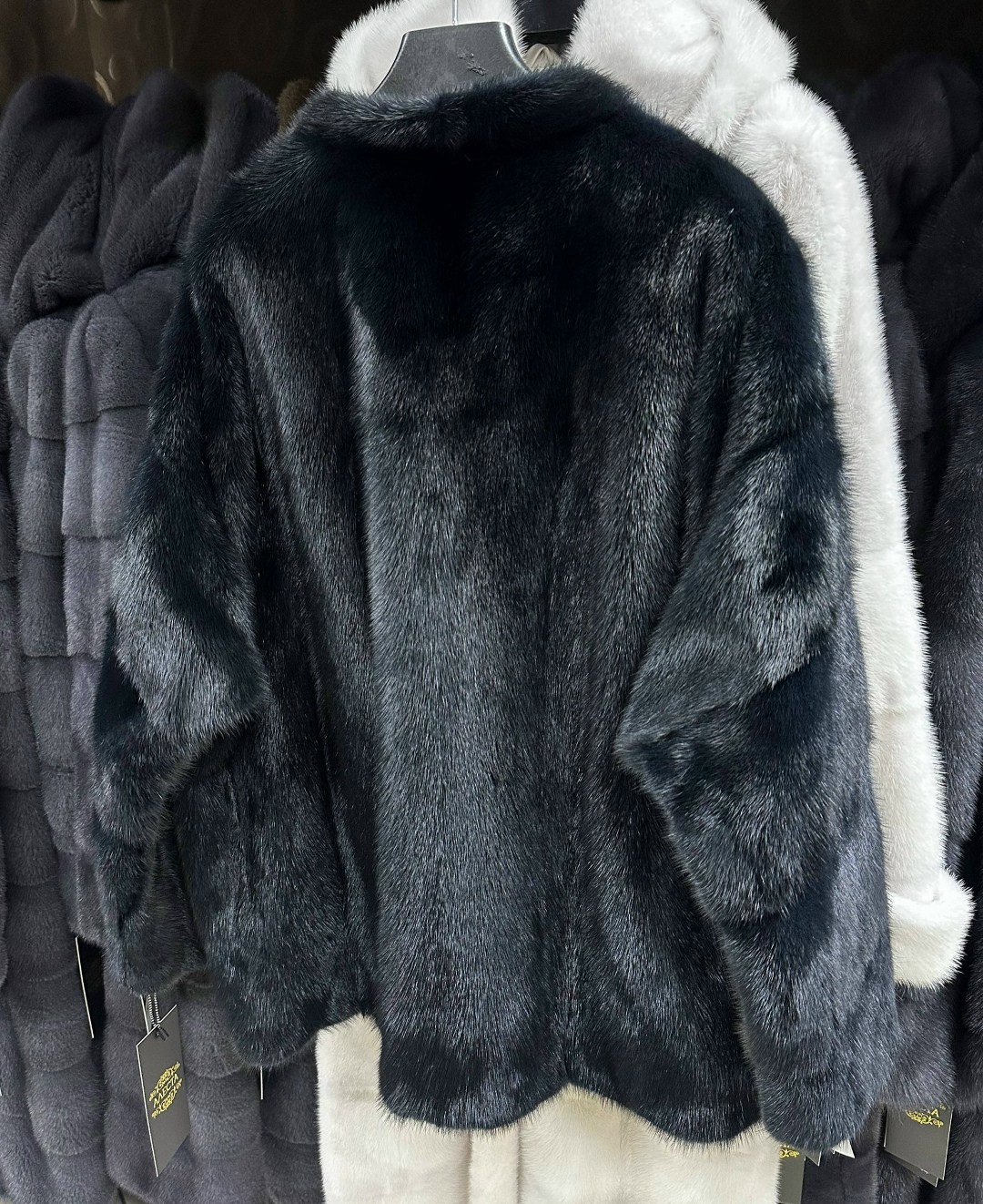 норковая шуба,короткая норковая шуба,шуба норка,полушубок из норки,норковая шуба с английским воротником