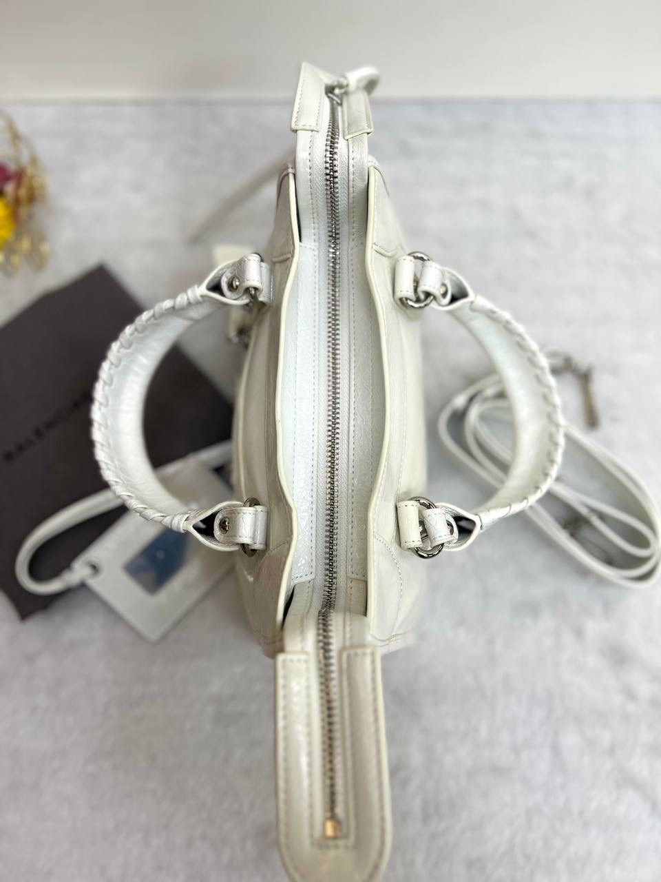 сумка баленсиага серебряная,сумки,сумки balenciaga,сумка баленсиага серая,баленсиага кристобаль