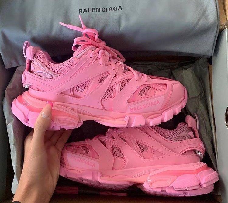 кроссовки женские balenciaga,баленсиага кроссовки трек розовые,кроссовки баленсиага трек женские,кроссовки модные,розовые кроссовки