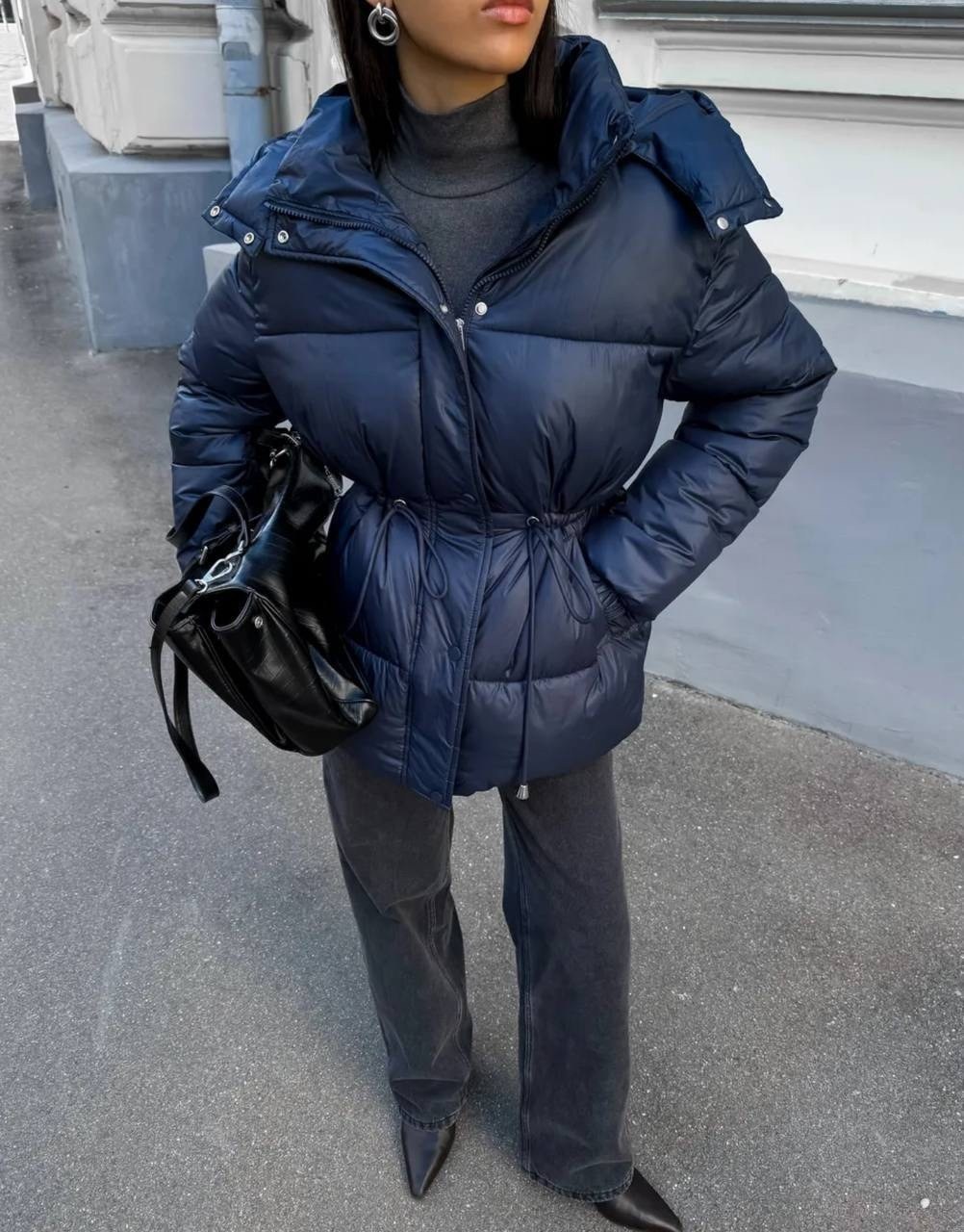 стильная куртка,пуховик черный,куртка пуховик,женская куртка зимняя,куртка с поясом