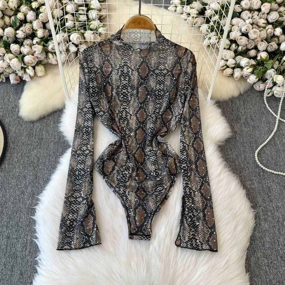 боди змеиный принт,боди женский с длинным рукавом,принт змеиная кожа,боди с воротником,боди vitoricci змеиный принт