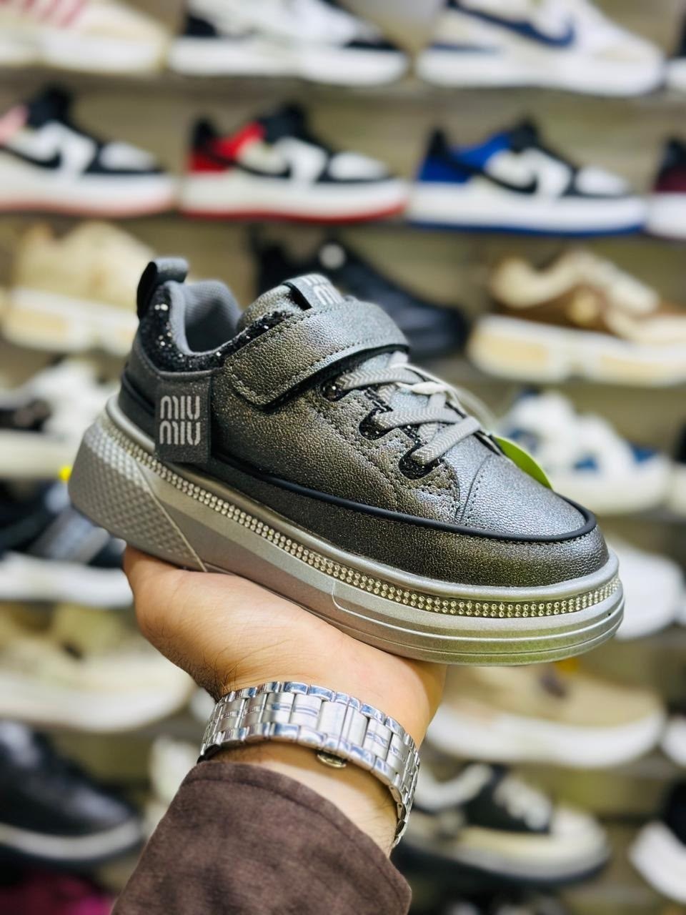 ,женские кроссовки,кроссовки для женщин,спортивная , женская