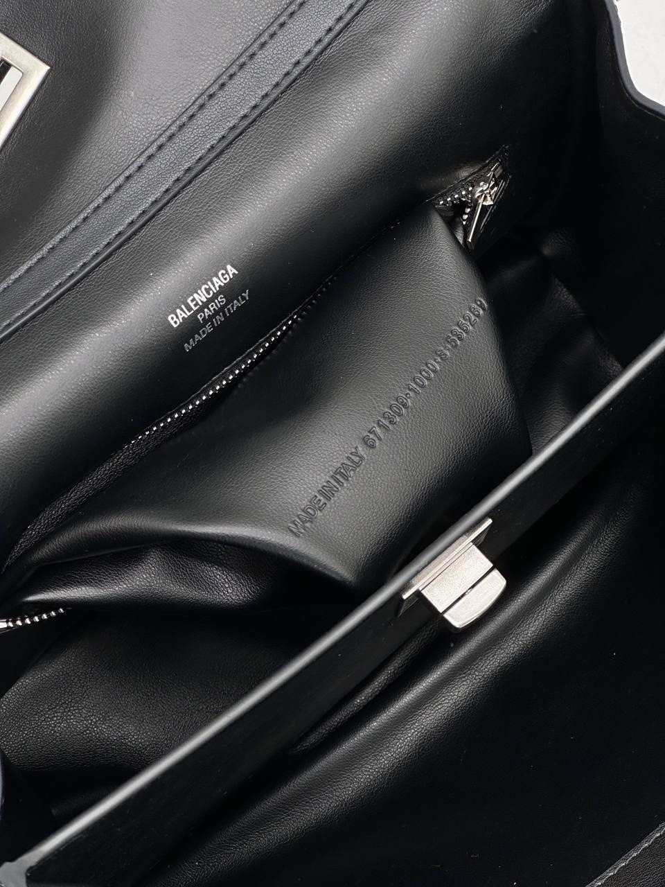 высокая мода,баленсиага кристобаль,новая коллекция баленсиага,баленсиага 2025