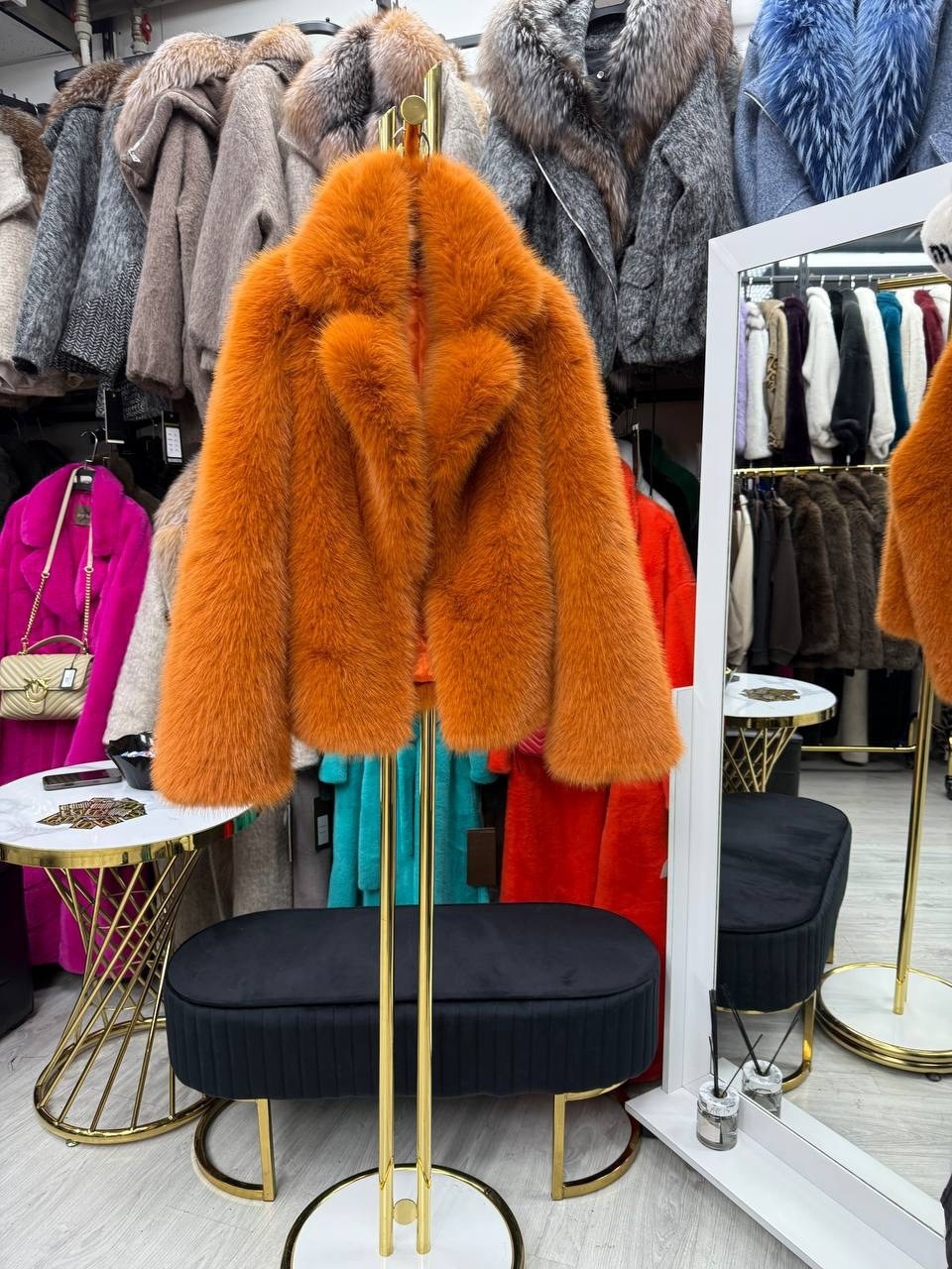 женская шуба из натурального лисьего меха,меховая куртка,женская шуба,шуба из натурального меха,женская куртка из натурального лисьего меха