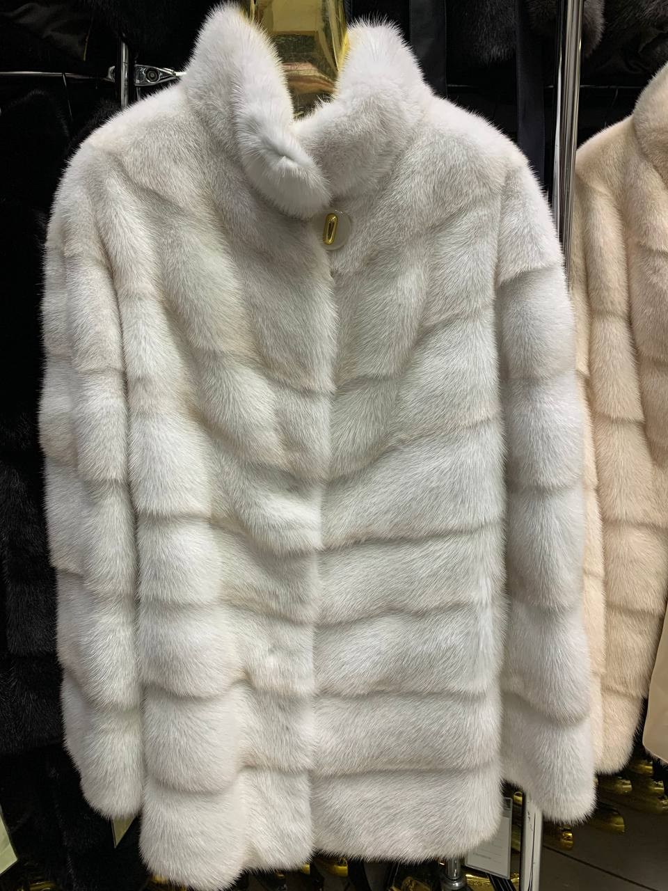 норковая шуба,белая норковая шуба,белая норковая шуба автоледи,шуба белая норка,белая шуба