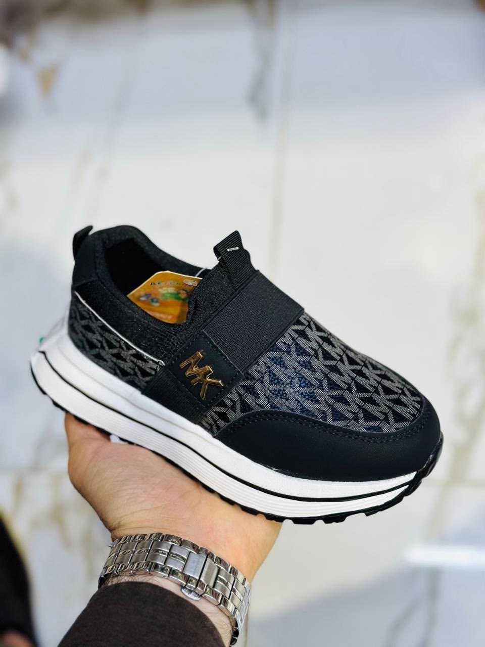 ,женские кроссовки,кроссовки для женщин,спортивная , женская