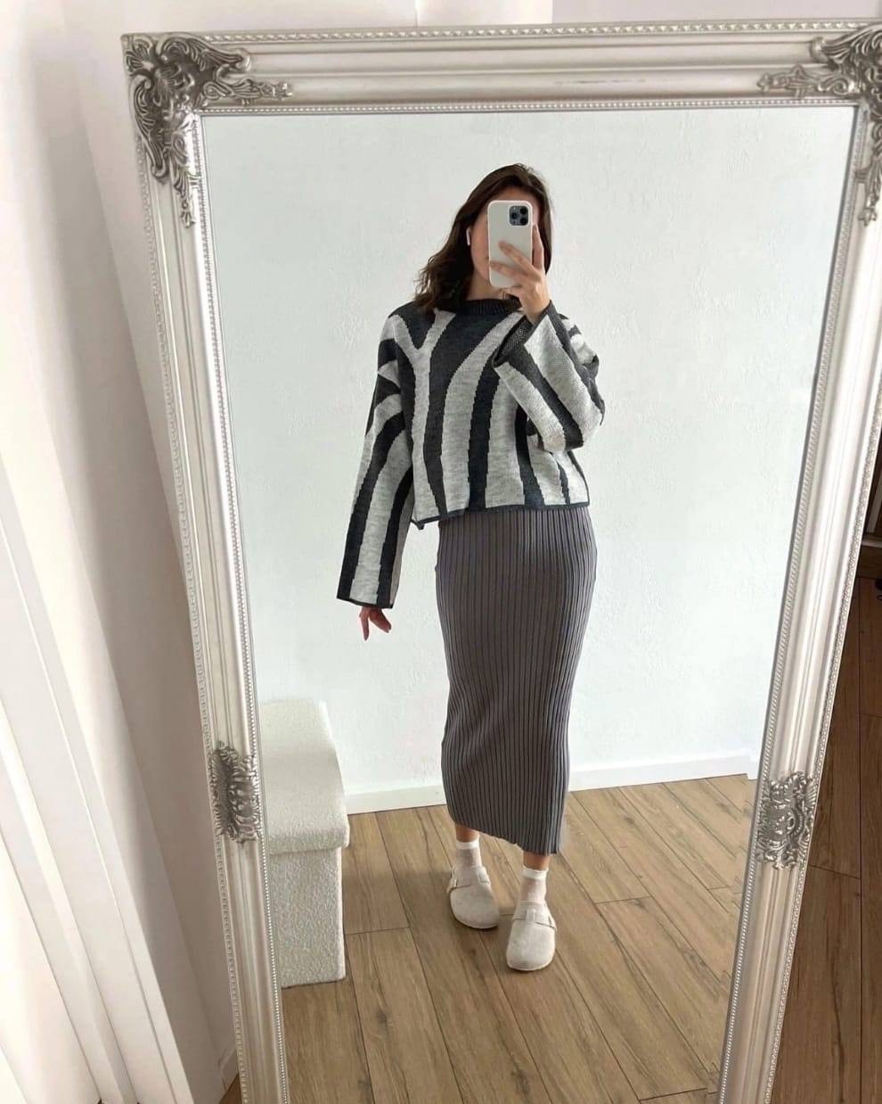 женская трикотажная юбка средней длины,трикотажная юбка,женская вязаная юбка,вязаная юбка миди,юбка средней длины