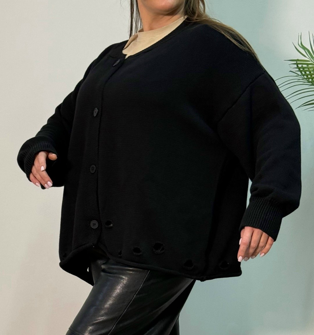 черный кардиган женский на пуговицах,кардиган,кардиган женский,кардиган больших размеров удлиненный на пуговицах,кардиган черный