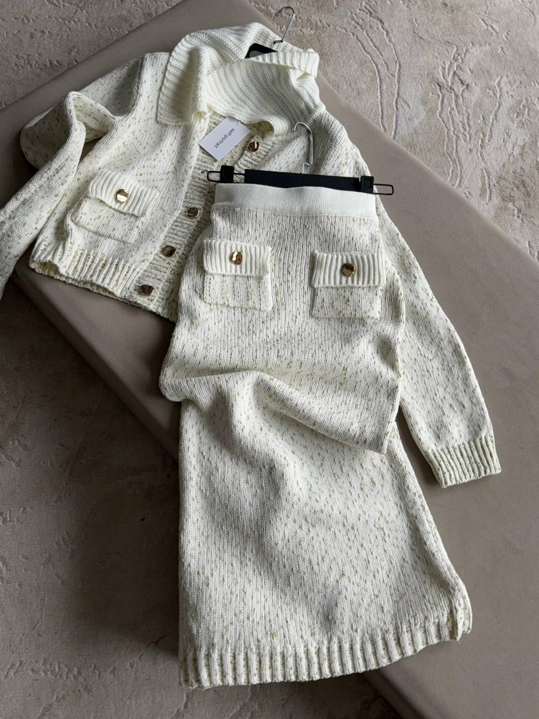 костюм с юбкой вязаный,твидовый костюм с юбкой,вязаные костюмы,трикотажные костюмы,вязаная юбка