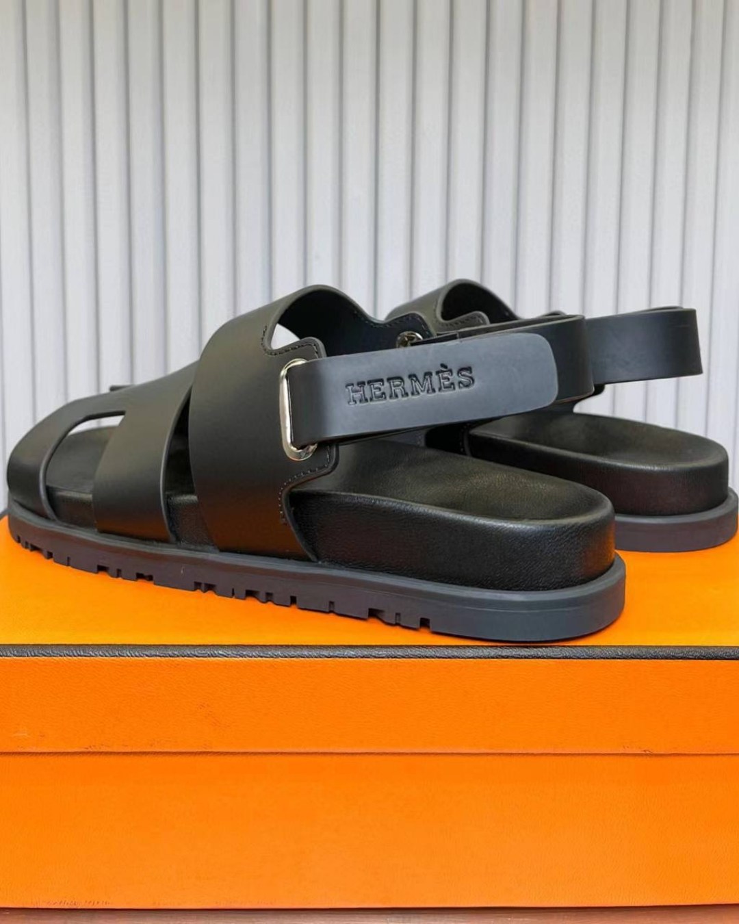 мужские стили,стиль тихая роскошь в одежде для мужчин,тихая роскошь стиль мужской,стиль quiet luxury мужской,мужские наряды