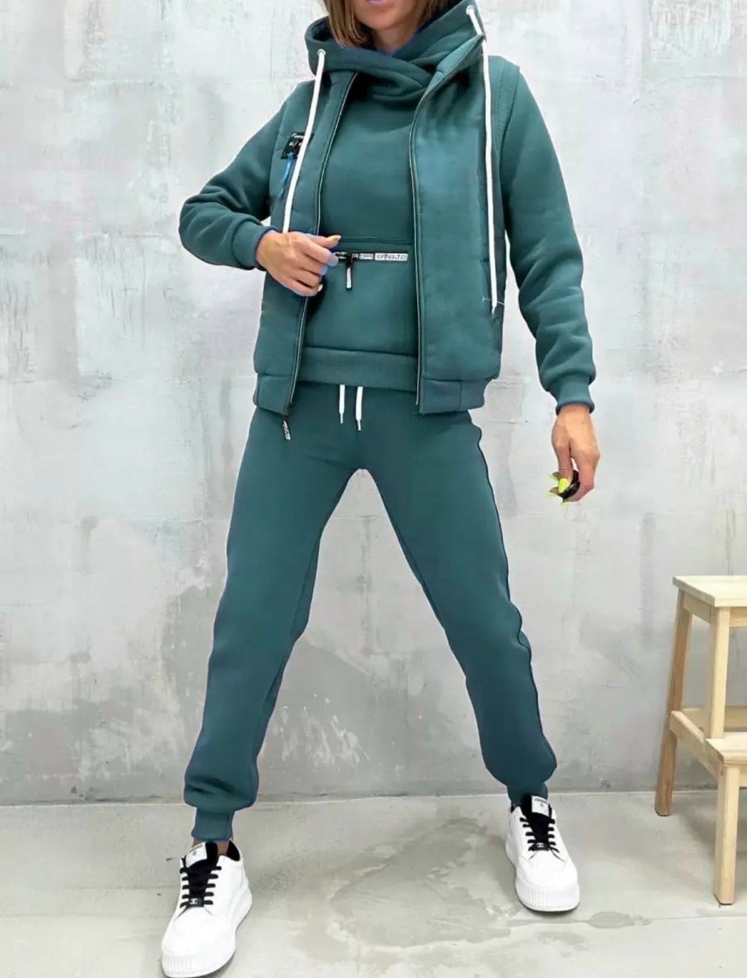 спортивные костюмы женские,женский спортивный костюм тройка,спортивный костюм тройка из футера,утепленный спортивный костюм,спортивный костюм тройка с начесом