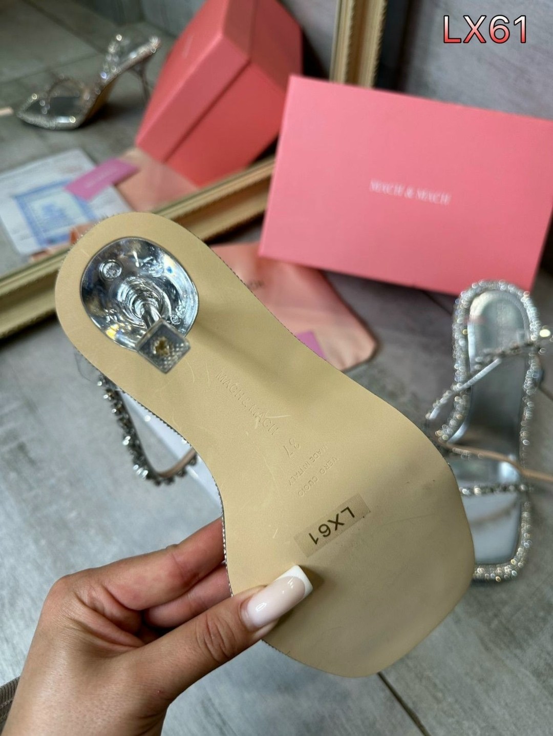 прозрачные босоножки,серебристые босоножки на шпильке,женские босоножки,босоножки на шпильках,каблуки босоножки