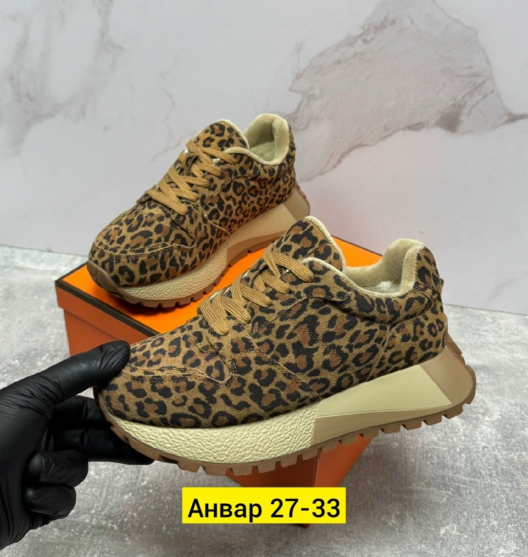 ,женские кроссовки,кроссовки замша,обуви,женские обуви