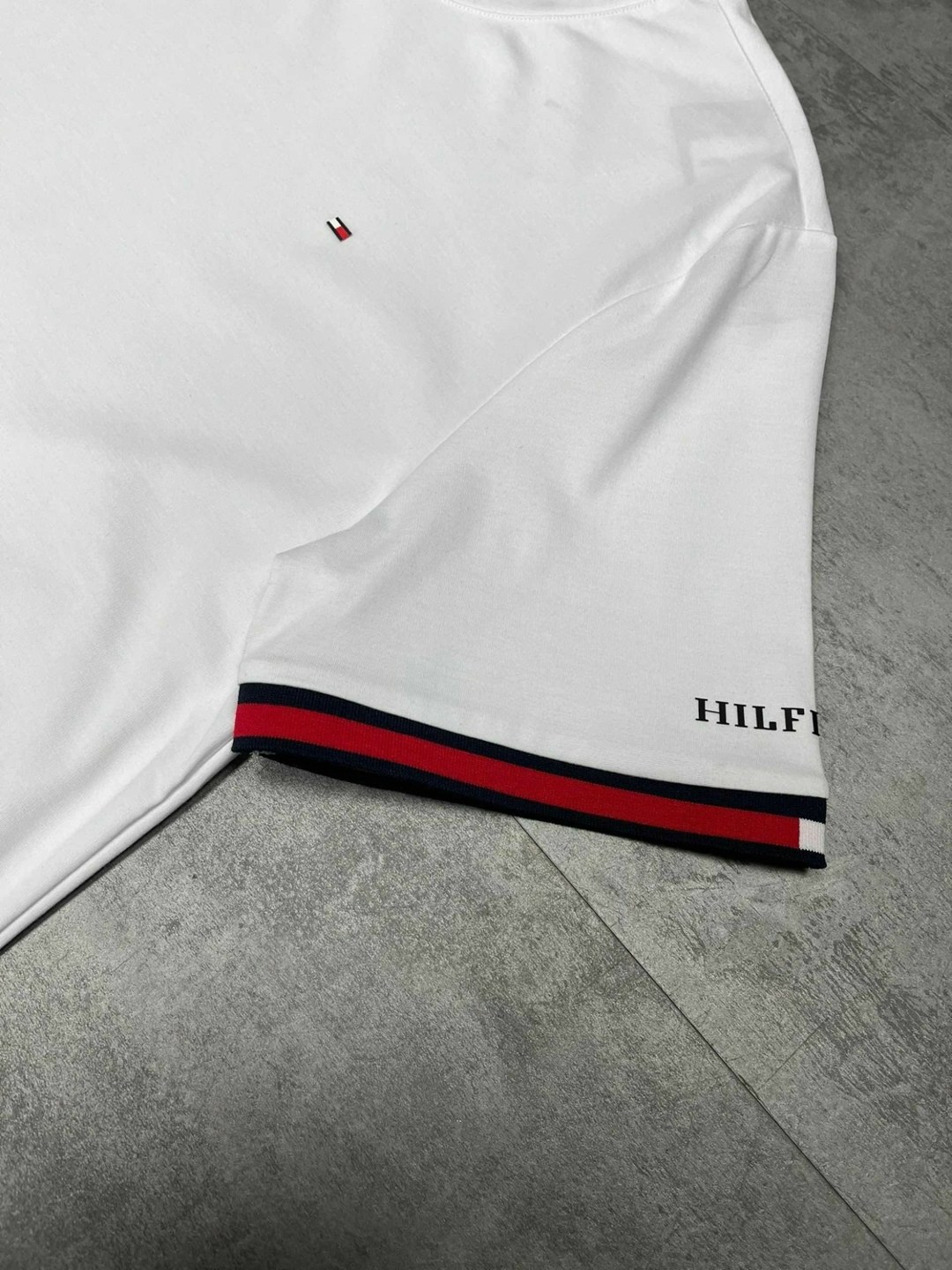 футболка tommy hilfiger,футболка мужская tommy hilfiger,футболка томми хилфигер,футболка томми хилфигера tommy hilfiger,хлопковая футболка tommy hilfiger