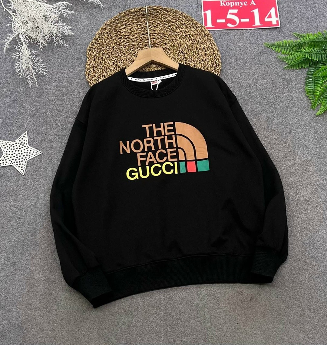 мальчик с книгами,дети книги,читающий мальчик,дети читают книги,подростки в библиотеке