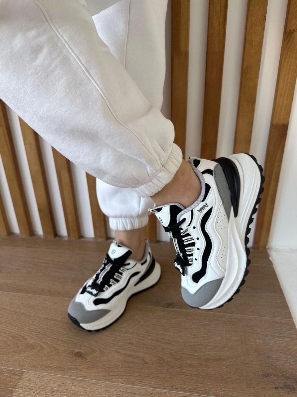 кроссовки женскиe,кроссовки,кроссовки модные,кроссовка,массивные кроссовки